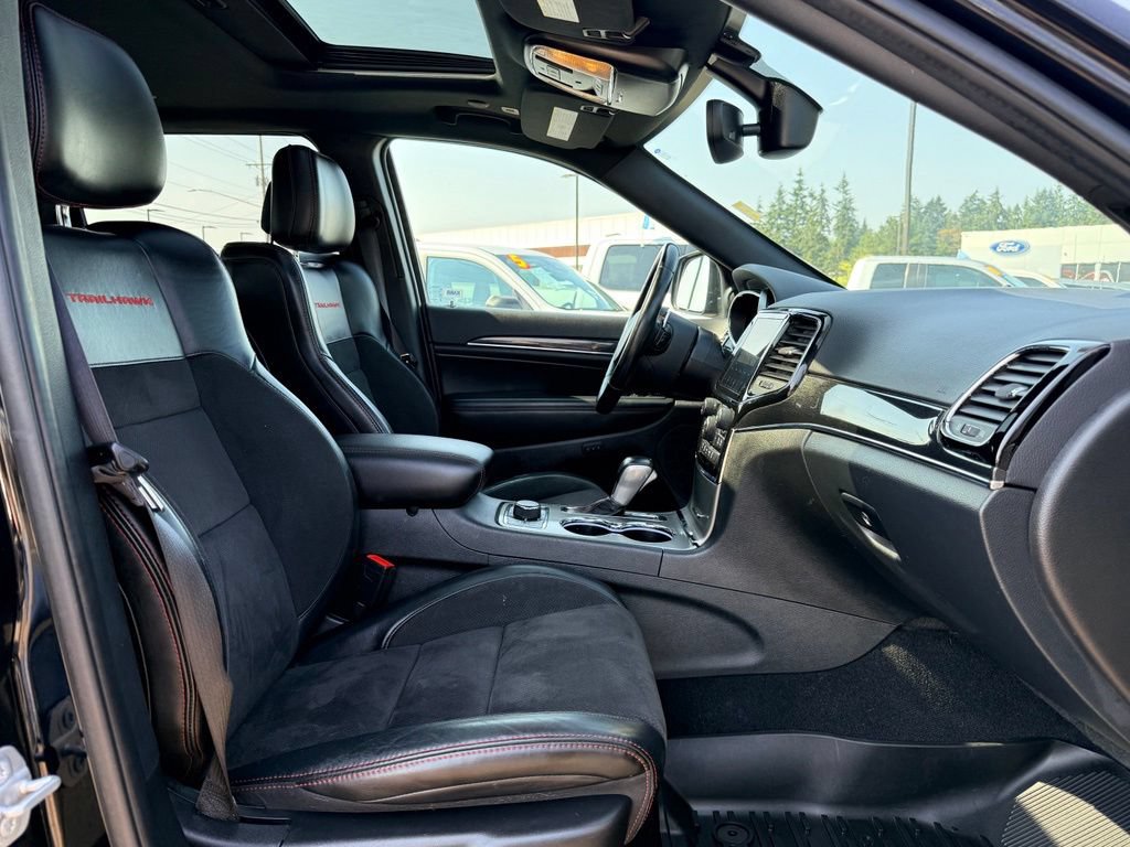 Used 2021 Jeep Grand Cherokee Trailhawk AWD/4WD image 9