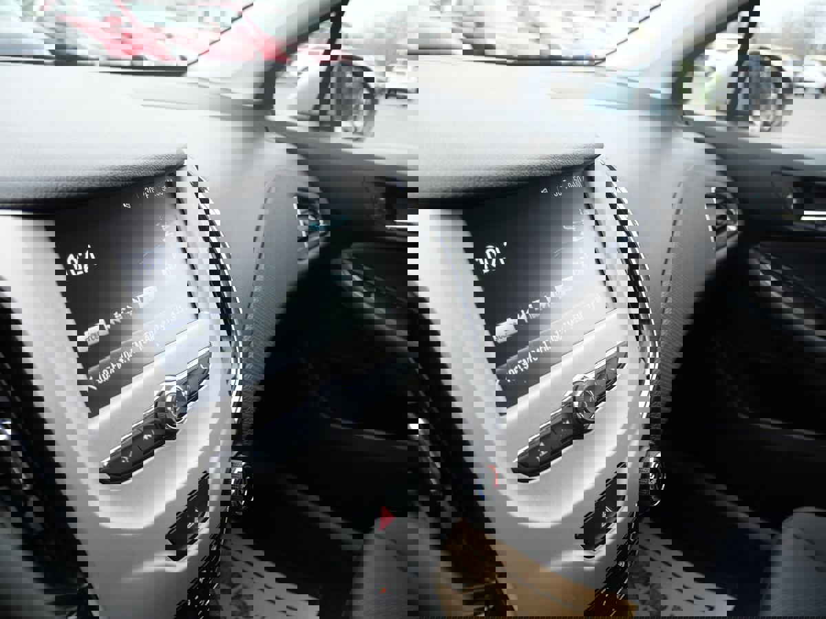 Used 2018 Chevrolet Cruze LS w/ LS Fleet Convenience Package image 13