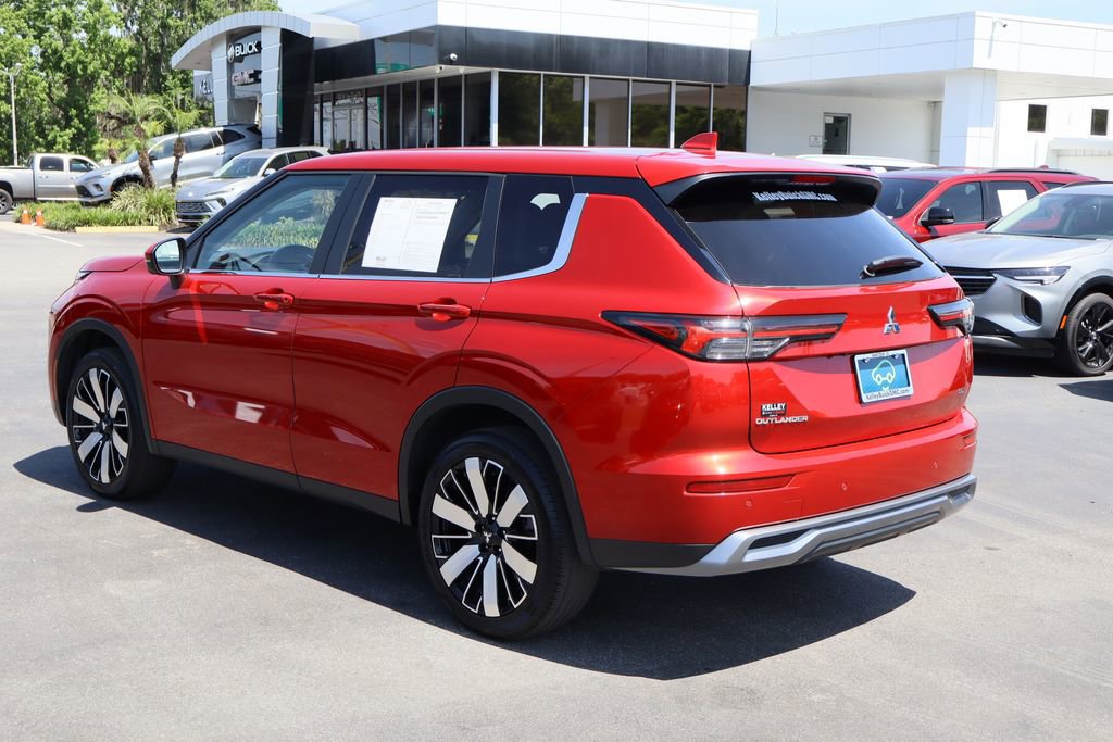 Used 2025 Mitsubishi Outlander SE FWD image 7