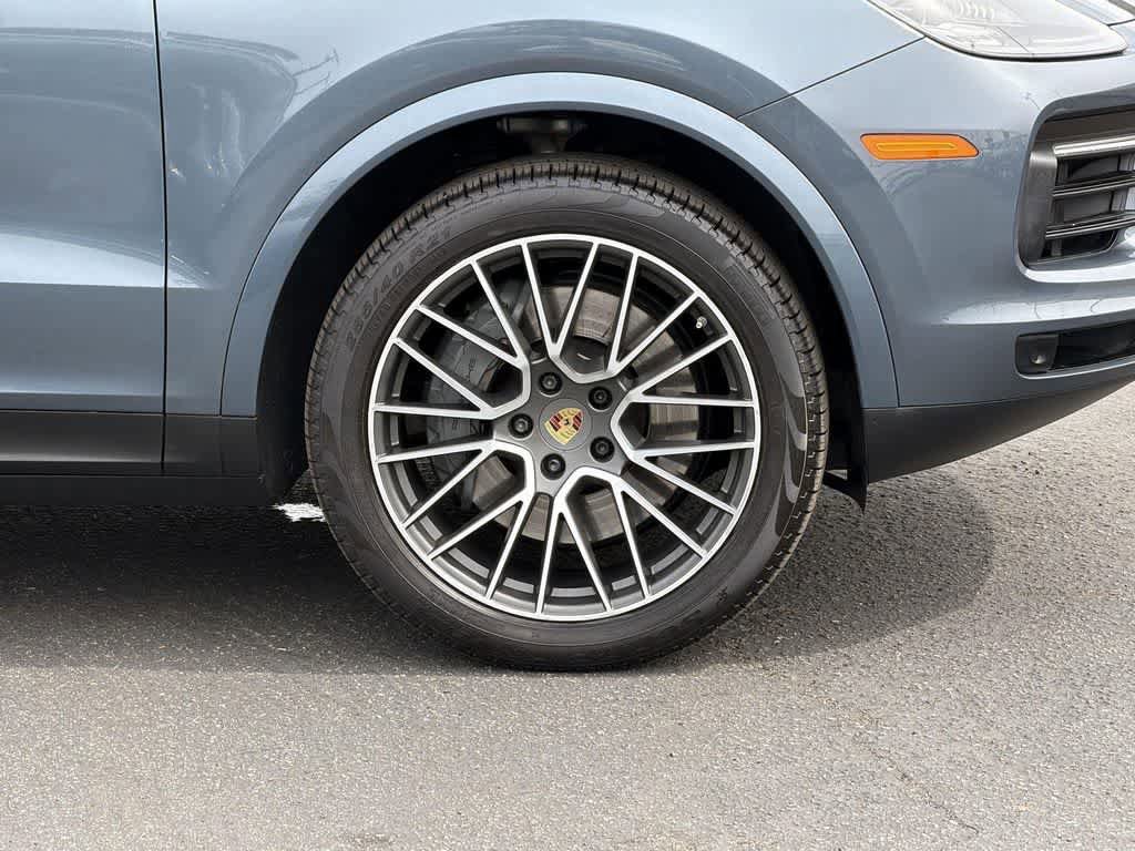 Used 2019 Porsche Cayenne S image 43