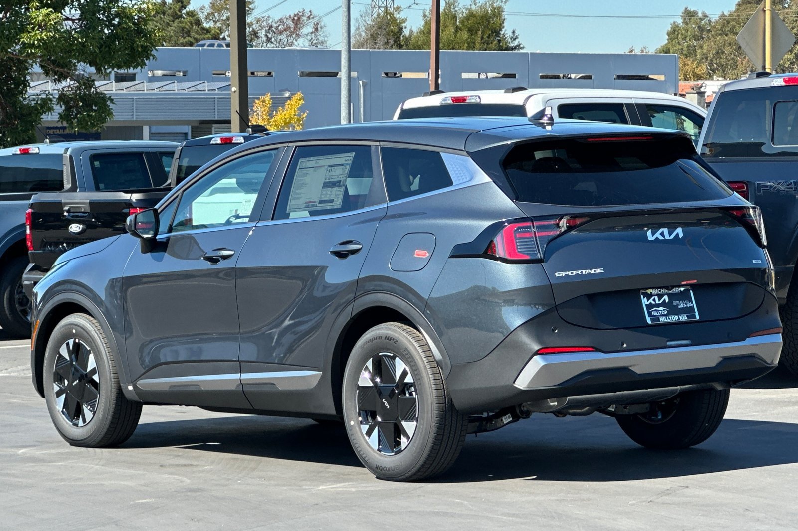 New 2027 Kia Sportage LX FWD image 6