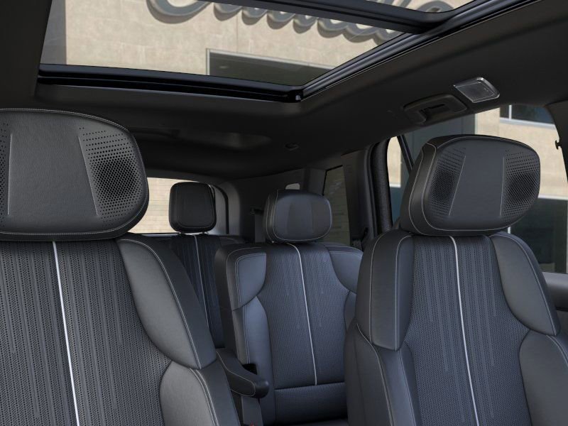 New 2026 Cadillac Vistiq Sport AWD/4WD image 24