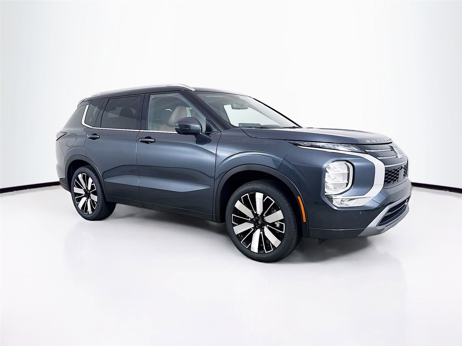 New 2025 Mitsubishi Outlander SEL