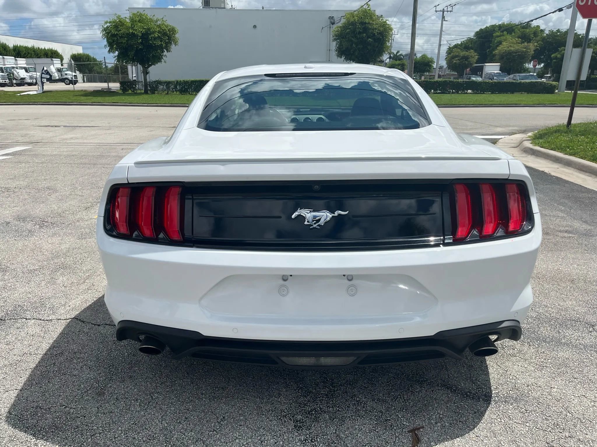 Used 2020 Ford Mustang Premium image 8