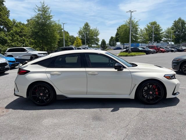 Used 2023 Honda Civic Type R image 9