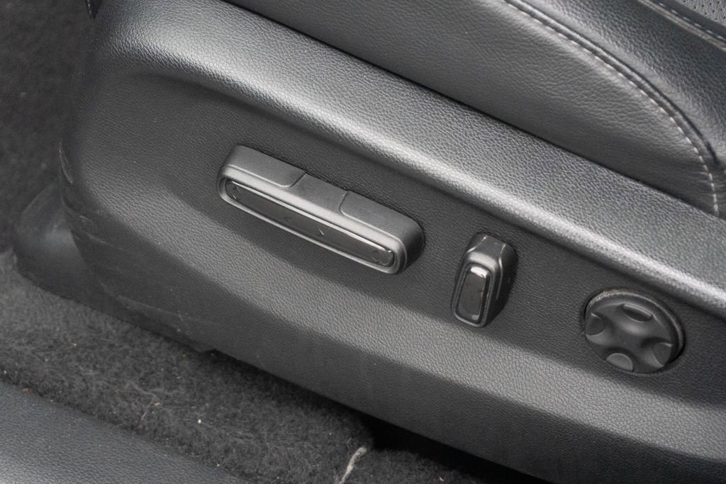 Used 2020 Honda CR-V Touring image 18