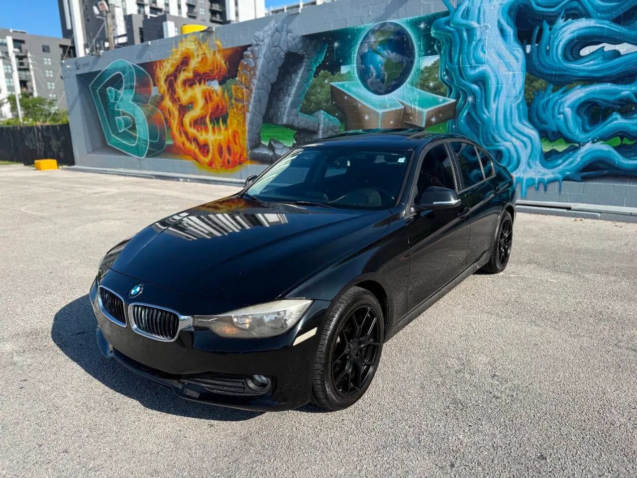 Used 2015 BMW 320i xDrive Sedan AWD/4WD image 1