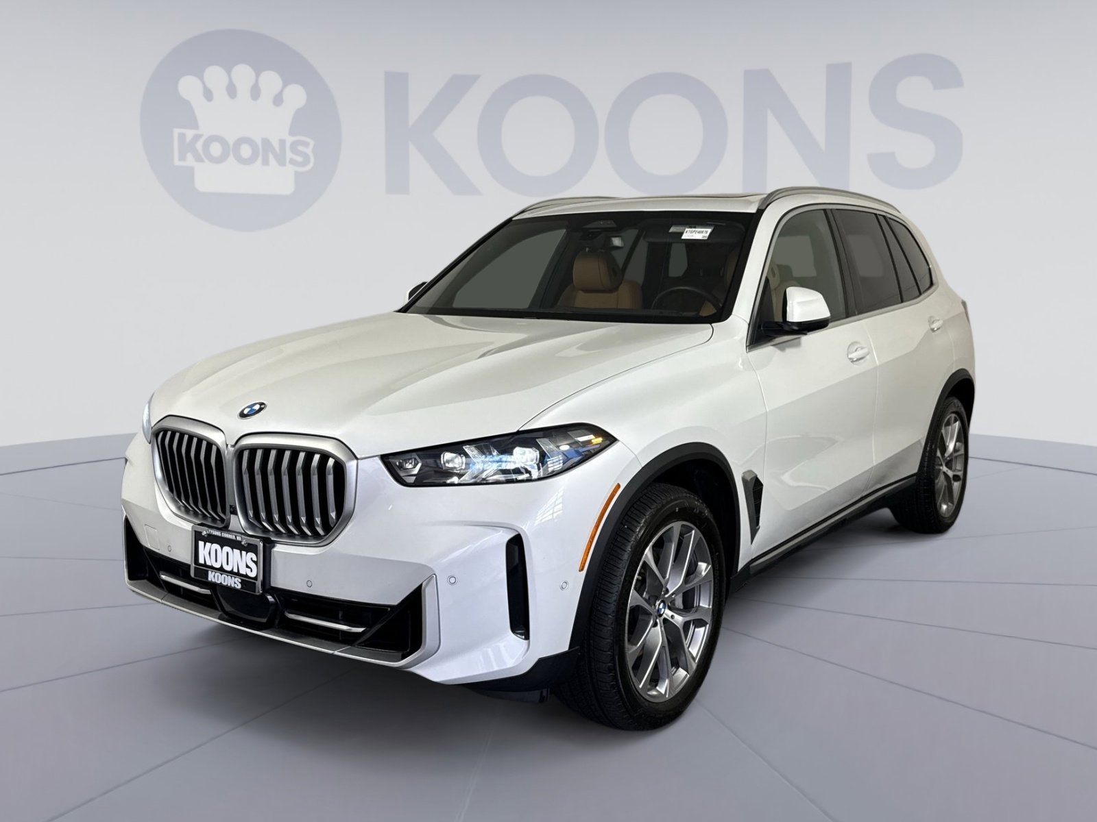 Used 2024 BMW X5 xDrive40i w/ Premium Package AWD/4WD image 1