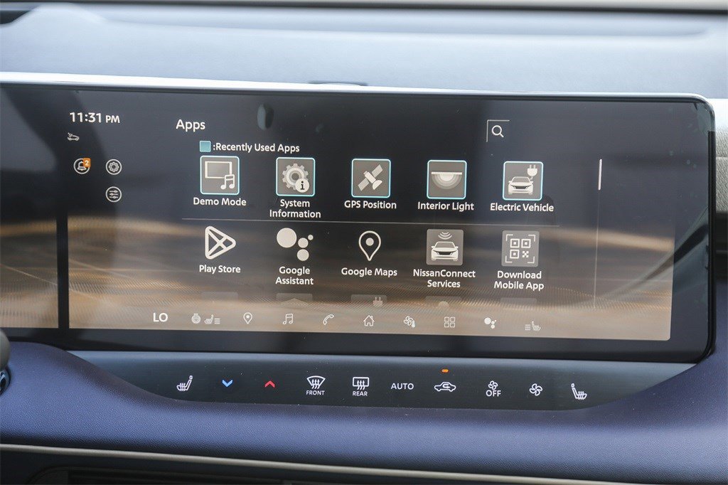 New 2026 Nissan Leaf Platinum+ image 16