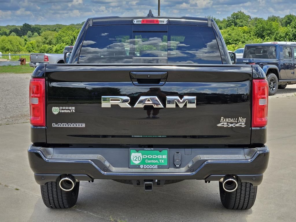 Used 2025 RAM 1500 Laramie AWD/4WD image 4