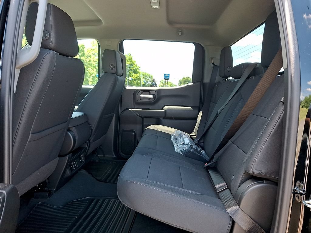 New 2026 Chevrolet Silverado 1500 Custom w/ Turbomax Blackout Package AWD/4WD image 6