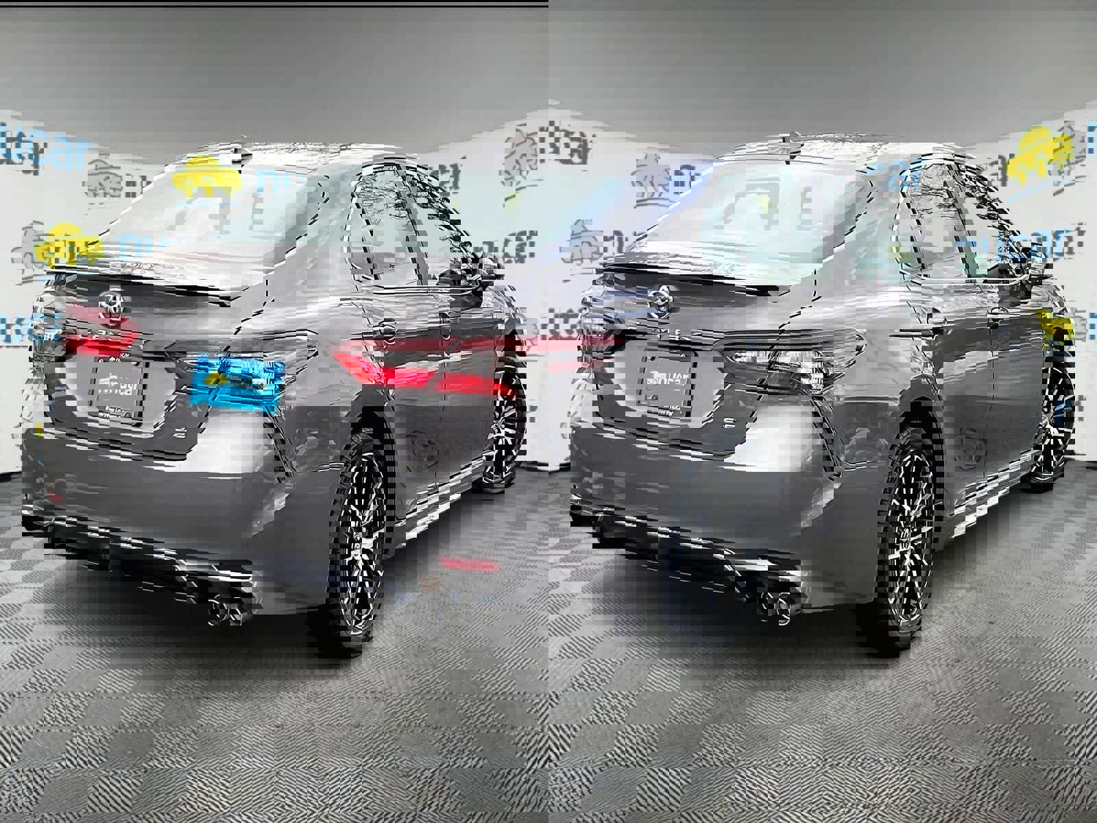 Used 2024 Toyota Camry SE image 6