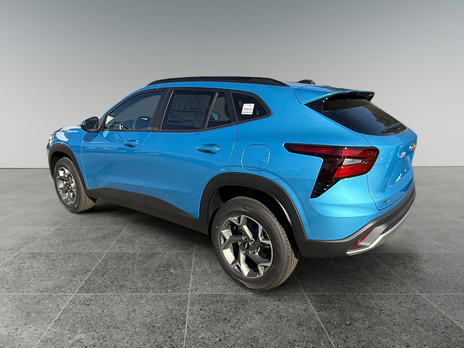 New 2026 Chevrolet Trax LT w/ Driver Confidence Package FWD image 3