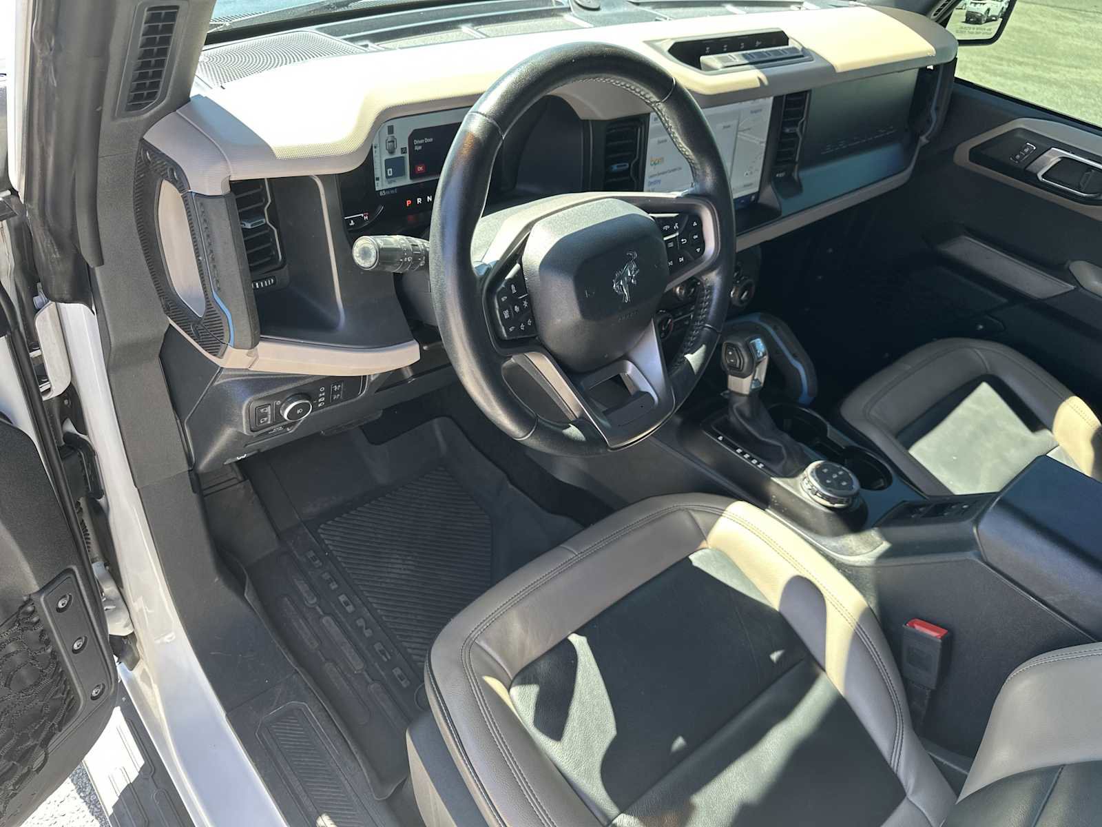 Used 2022 Ford Bronco Wildtrak image 11