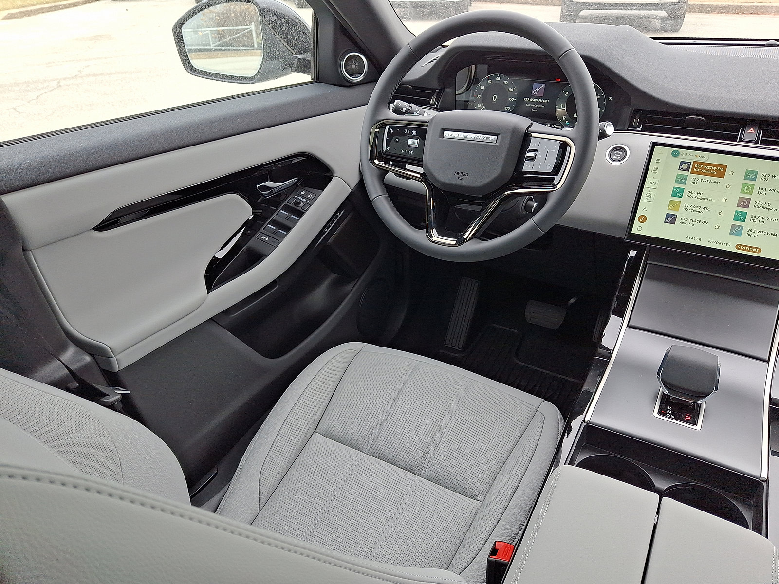 Certified 2026 Land Rover Range Rover Evoque S image 12