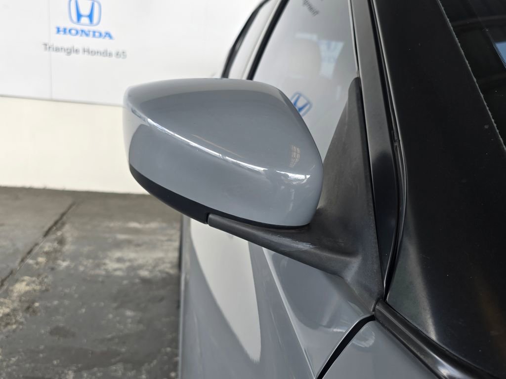 Used 2021 Nissan Kicks SV image 37