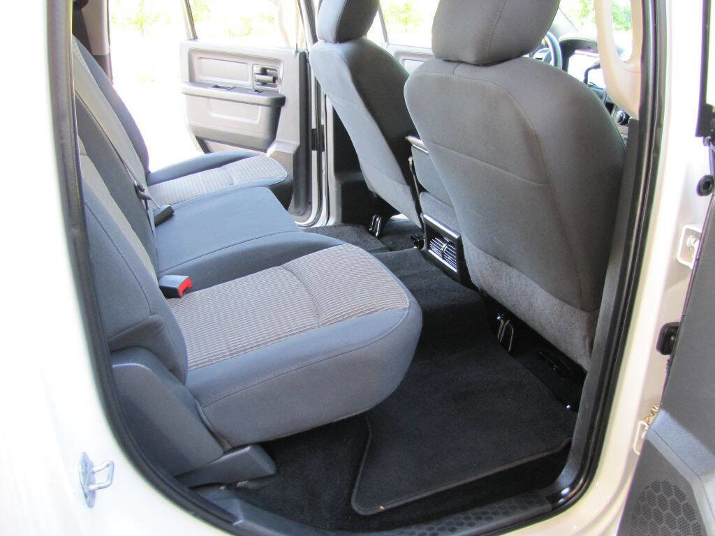 Used 2011 RAM 3500 ST w/ ST Popular Equipment Group RWD image 18
