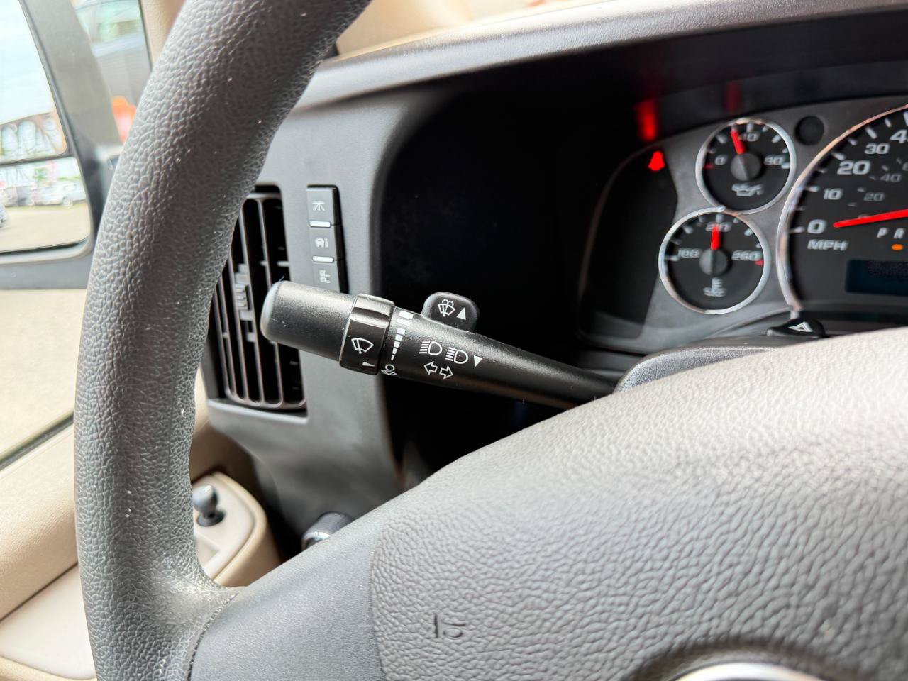Used 2019 GMC Savana 3500 RWD image 48
