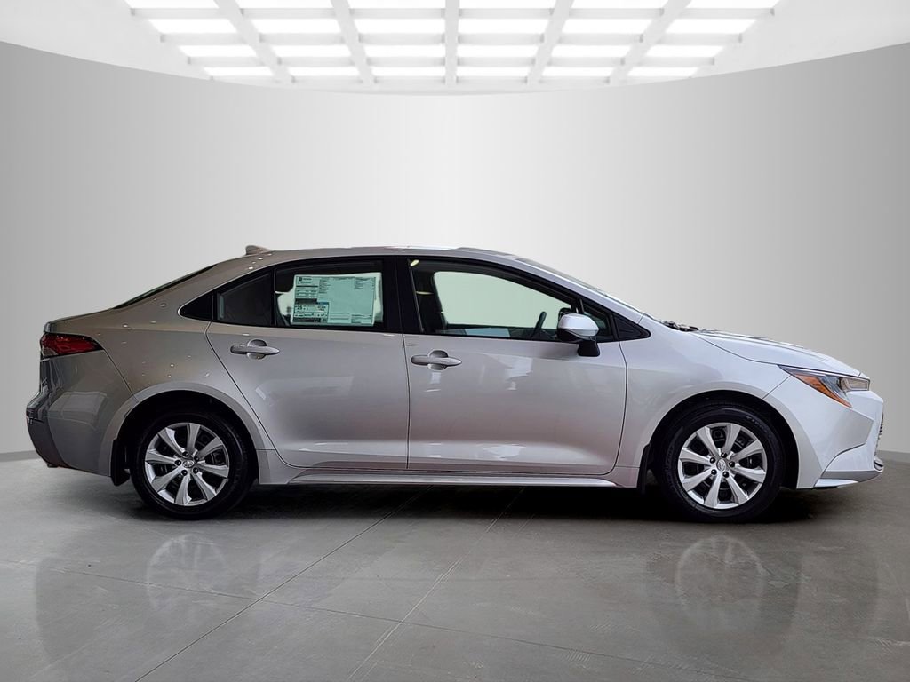 New 2026 Toyota Corolla LE FWD image 2