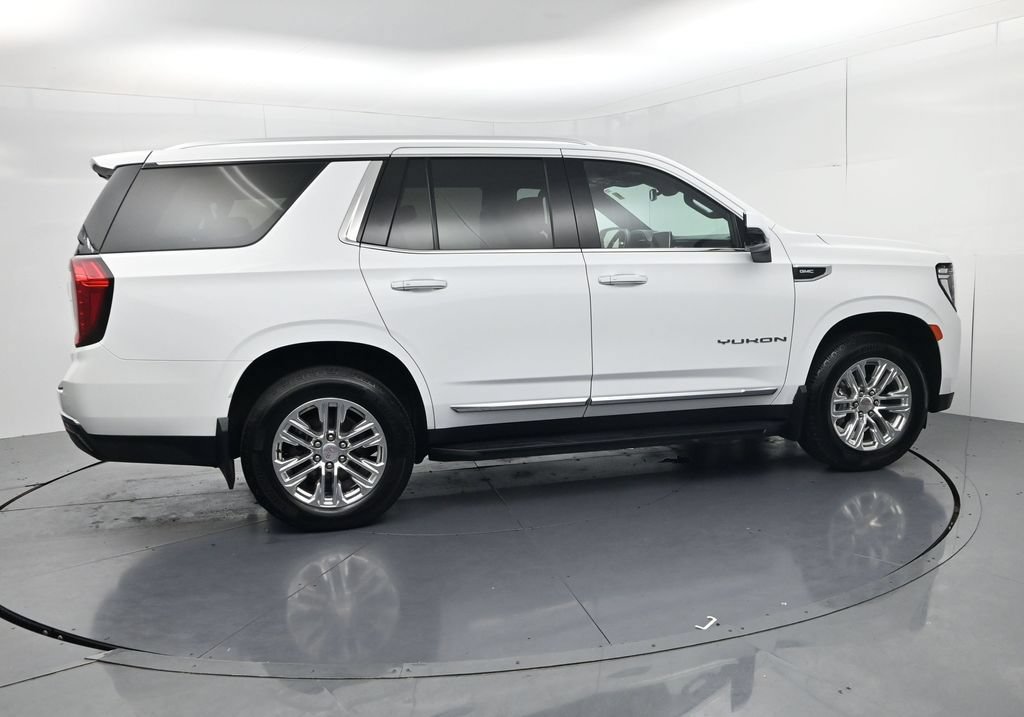 Used 2022 GMC Yukon SLT w/ SLT Premium Package AWD/4WD image 8