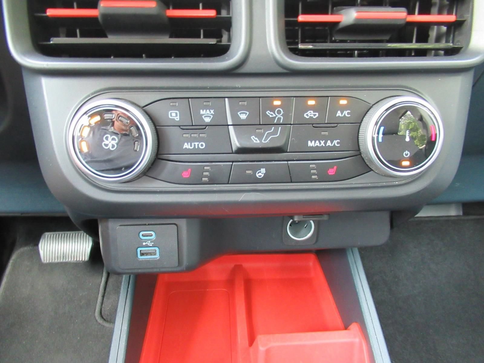 Used 2024 Ford Maverick XLT w/ XLT Luxury Package FWD image 29