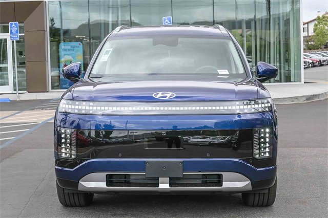 New 2026 Hyundai Ioniq 9 SEL image 2