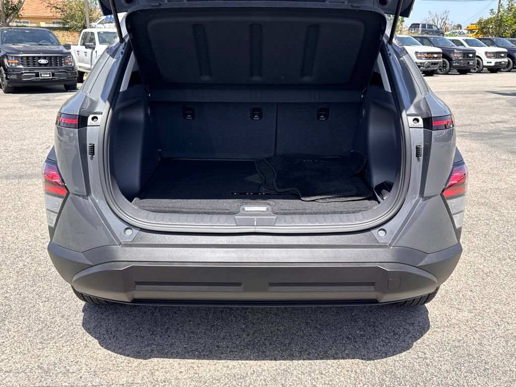 Used 2025 Hyundai Kona SEL FWD image 13