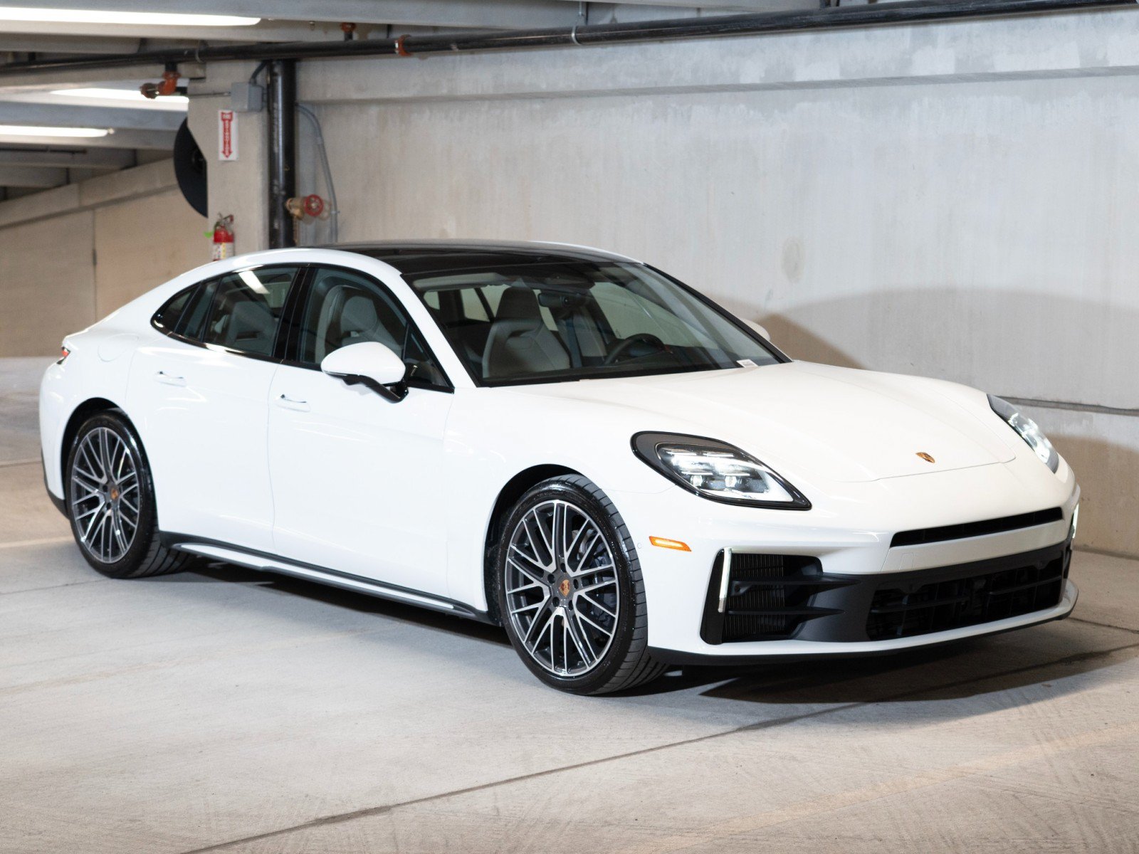 New 2026 Porsche Panamera 4 AWD/4WD image 7