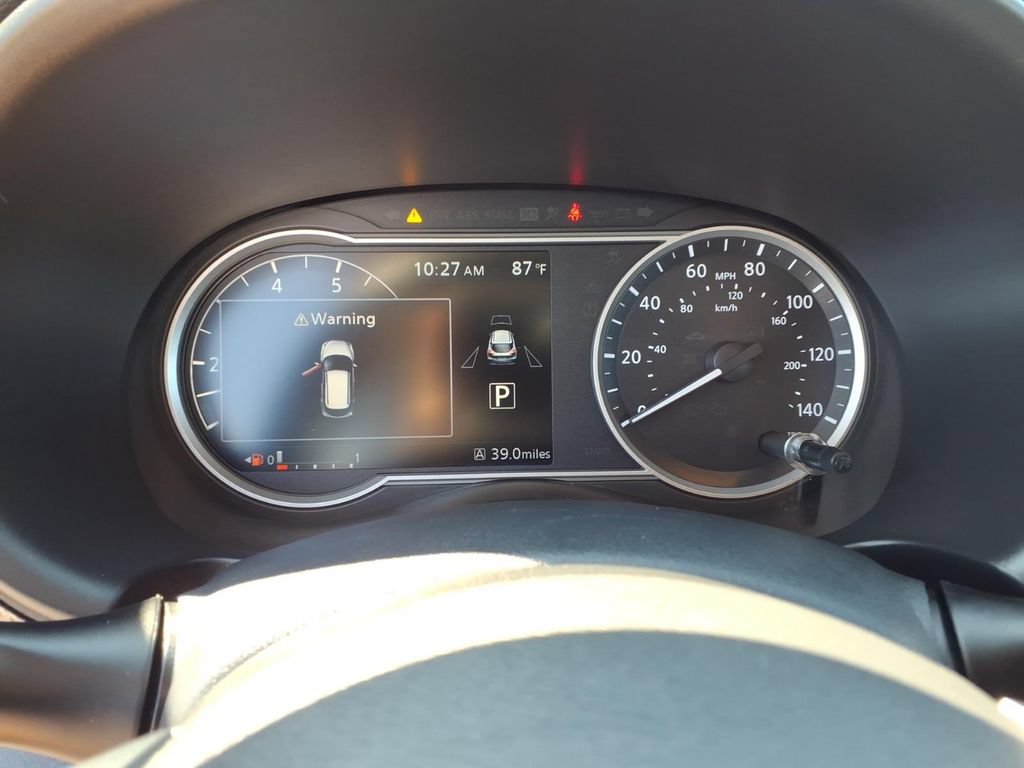 Used 2019 Nissan Kicks SV FWD image 8