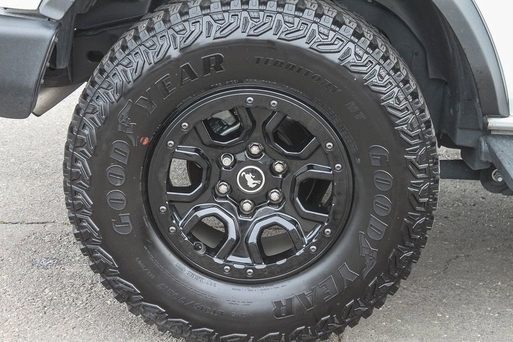 Used 2024 Ford Bronco Wildtrak image 11