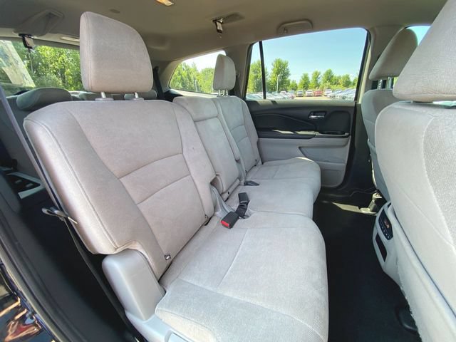 Used 2021 Honda Pilot EX image 25