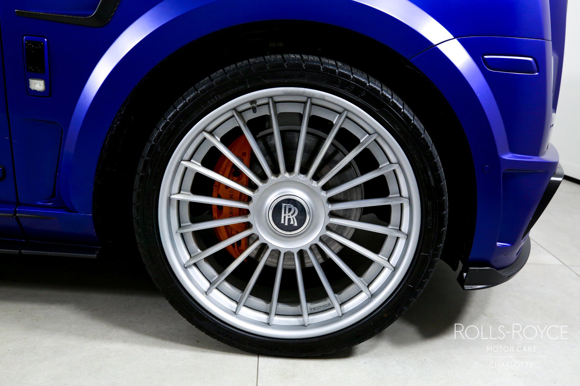 Used 2019 Rolls-Royce Cullinan image 35