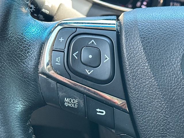 Used 2013 Toyota Avalon XLE FWD image 18