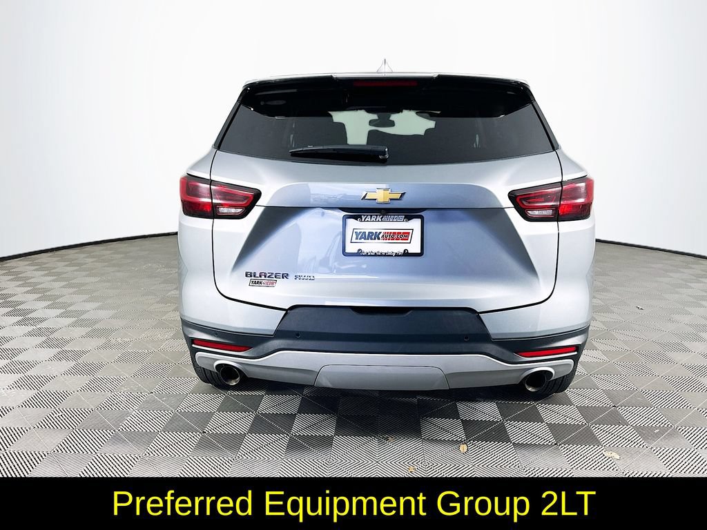 Used 2024 Chevrolet Blazer LT w/ Driver Confidence Package AWD/4WD image 9