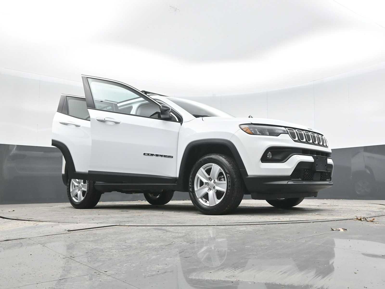 Used 2022 Jeep Compass Latitude w/ Convenience Group image 58