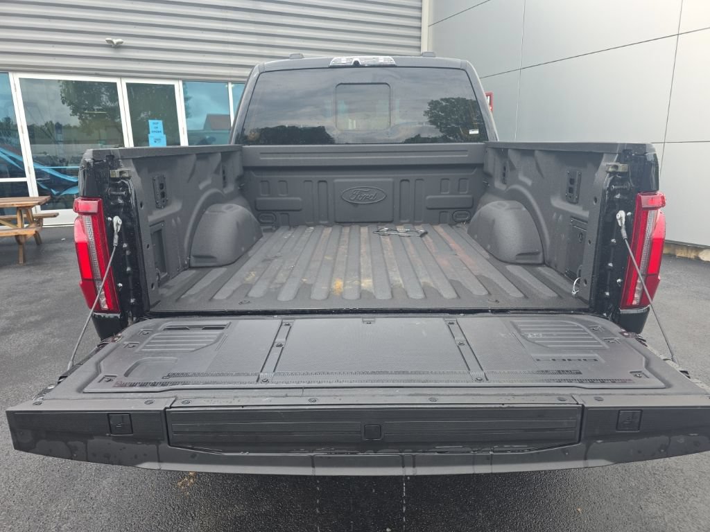 Used 2025 Ford F150 Raptor w/ Equipment Group 803A Raptor R AWD/4WD image 8