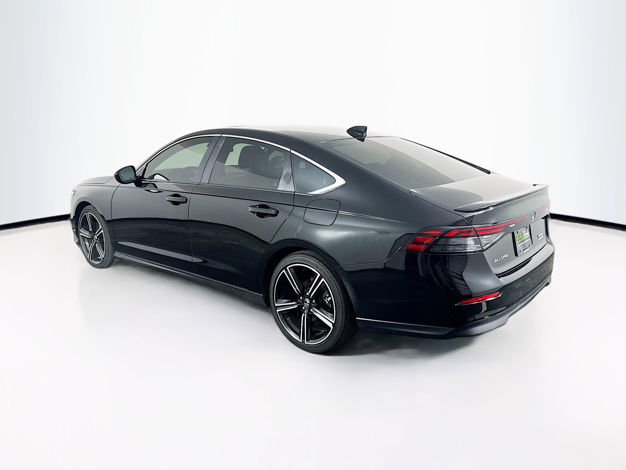 Used 2025 Honda Accord Sport image 5