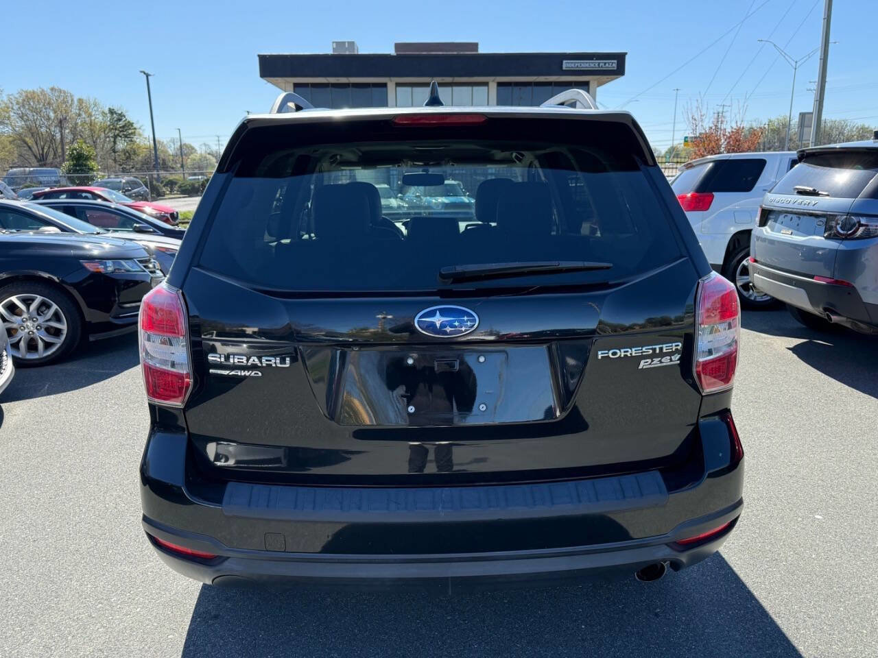 Used 2016 Subaru Forester 2.5i Limited w/ Popular Package #2 image 5