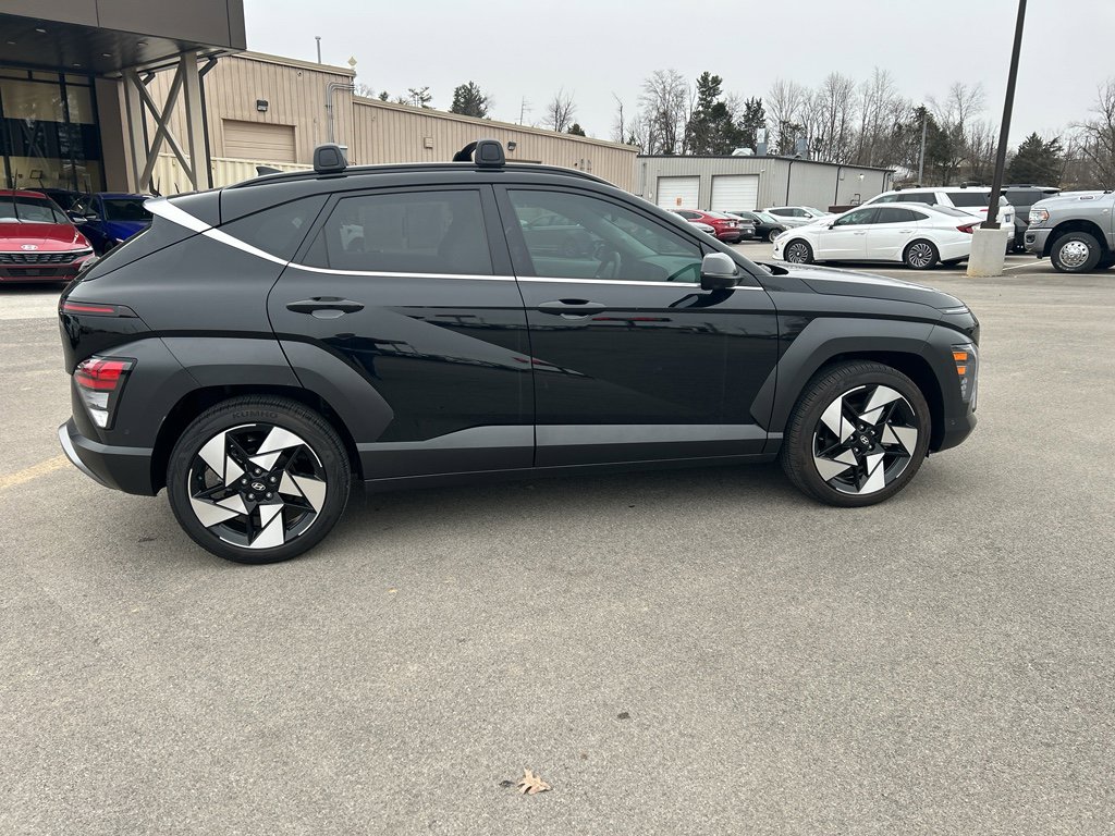 Used 2024 Hyundai Kona Limited image 8