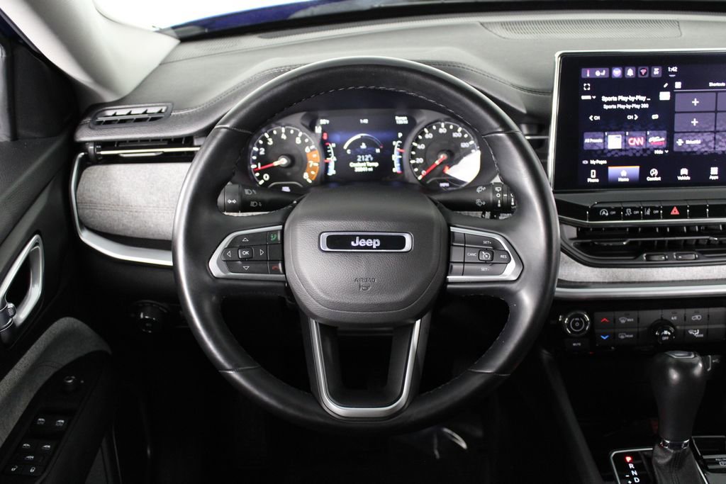 Used 2022 Jeep Compass Latitude AWD/4WD image 9