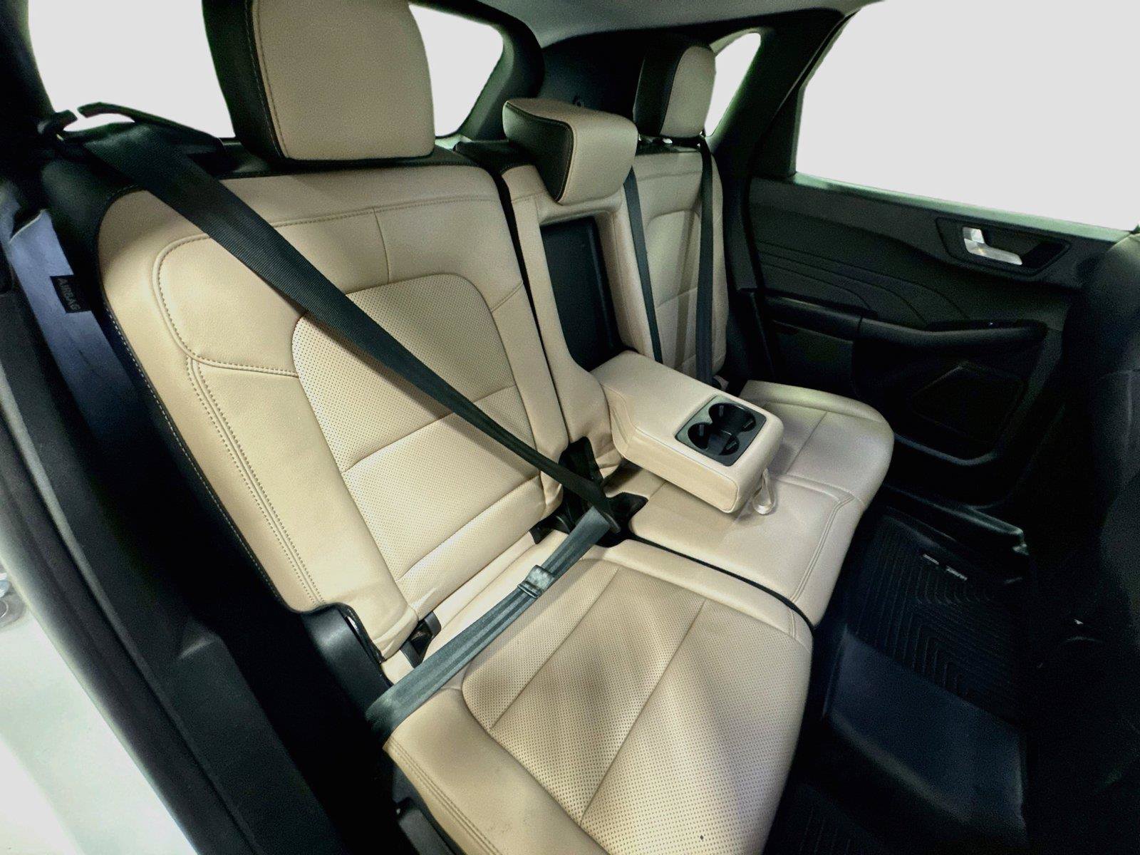 Used 2021 Ford Escape SEL w/ Technology Package FWD image 27