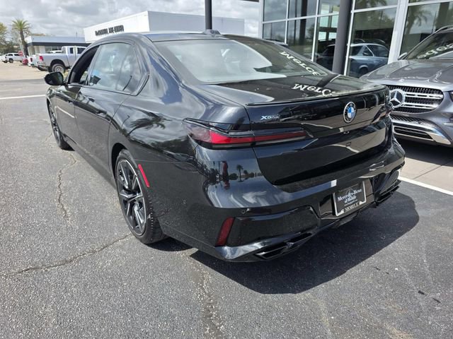 Used 2024 BMW 760i xDrive image 8