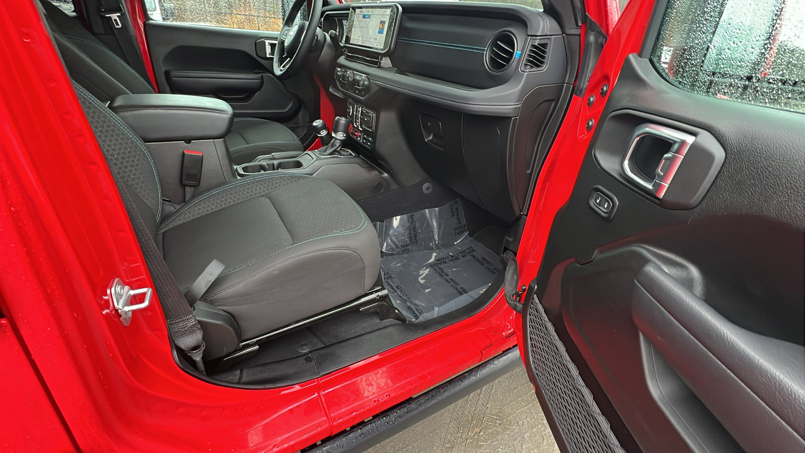 Used 2025 Jeep Wrangler 4xe Rubicon 20th Anniversary w/ Convenience Group image 19