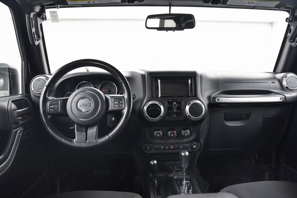 Used 2018 Jeep Wrangler Unlimited Sahara image 21