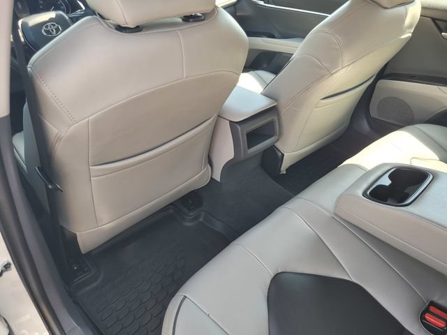 Used 2022 Toyota Camry SE FWD image 12
