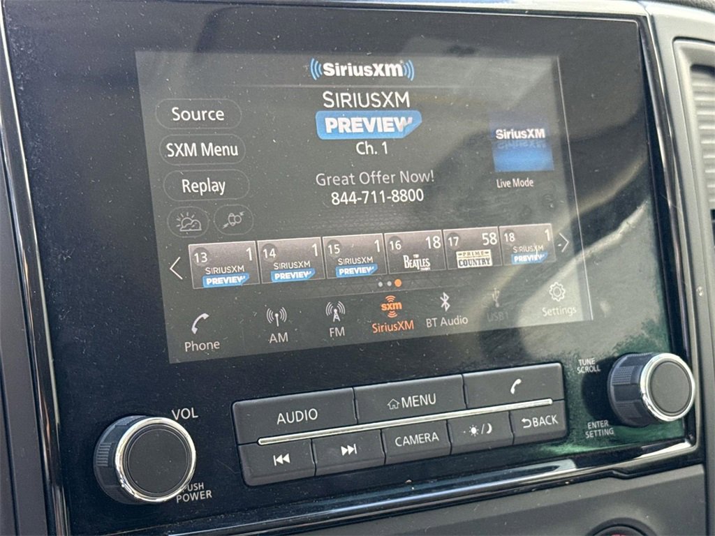 Used 2023 Nissan Titan SV image 12