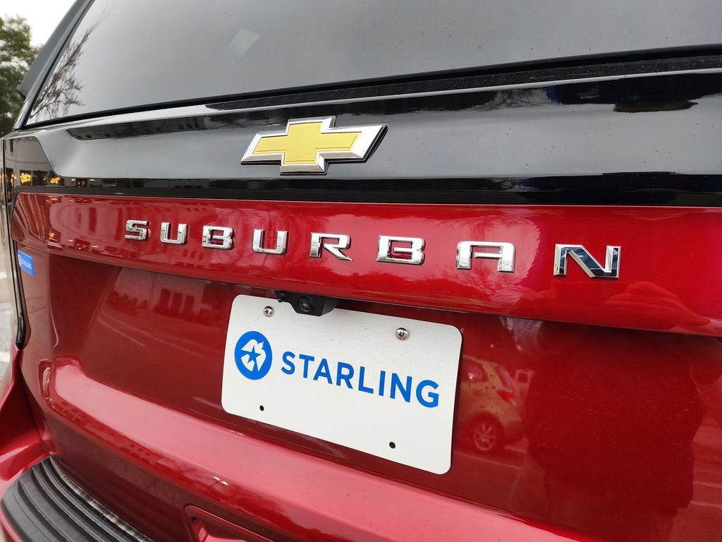 New 2025 Chevrolet Suburban Premier image 28