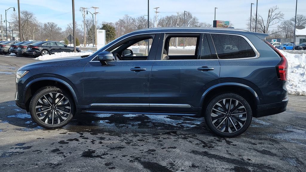 New 2026 Volvo XC90 B6 Plus w/ Protection Package Premier image 5