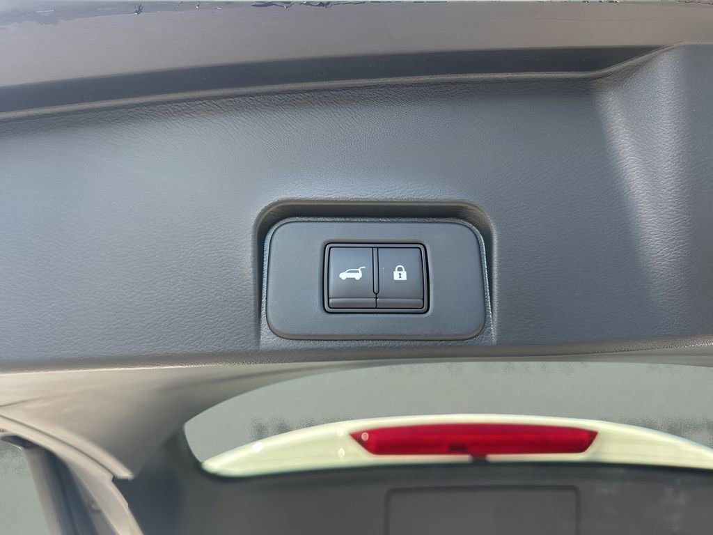 Used 2021 Nissan Rogue SL w/ Premium Package image 31