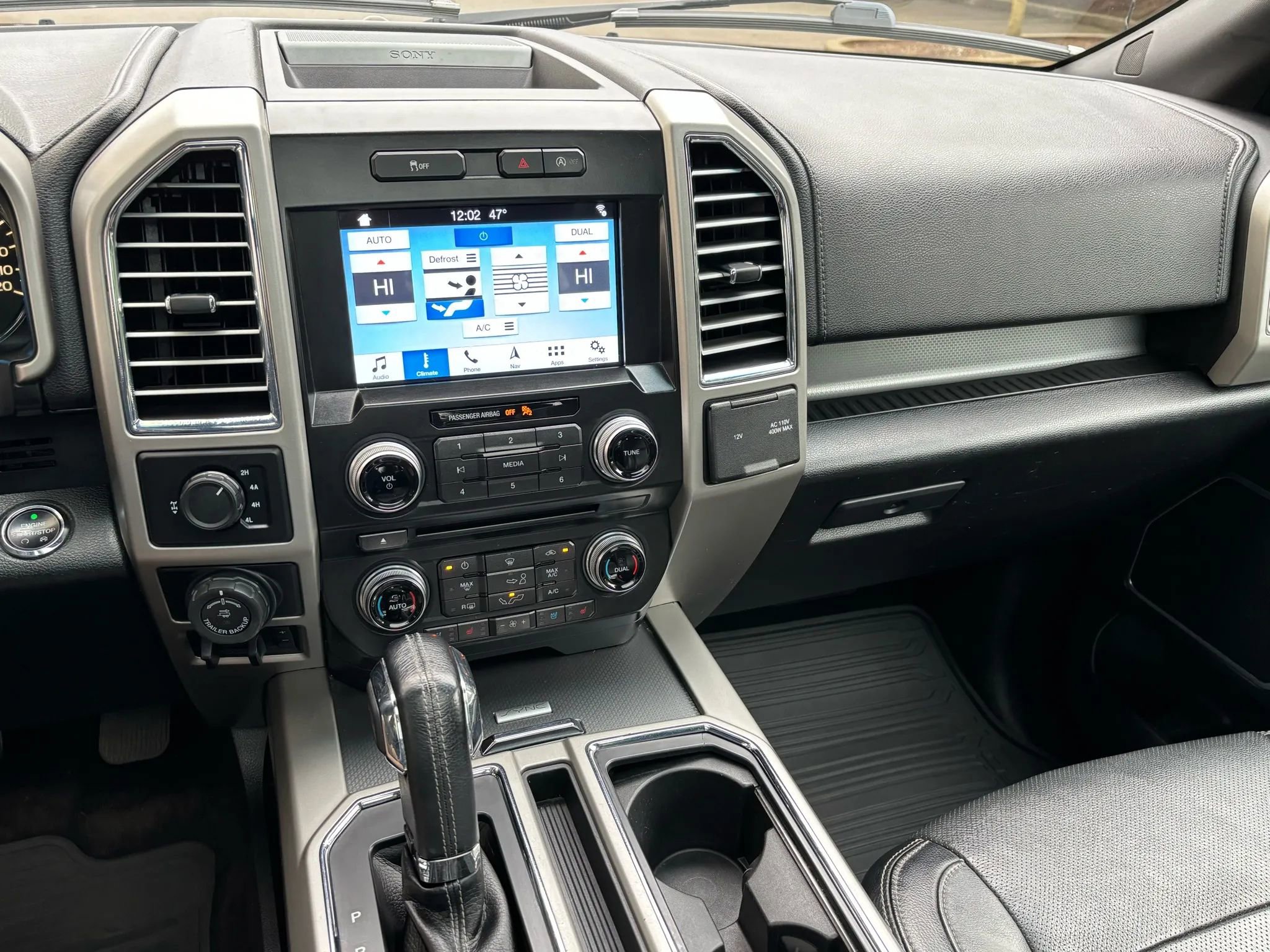 Used 2016 Ford F150 Lariat w/ Equipment Group 501A Mid image 9